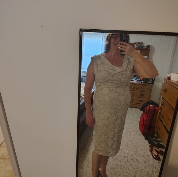 PARTY DRESS - Picture 6 of 6